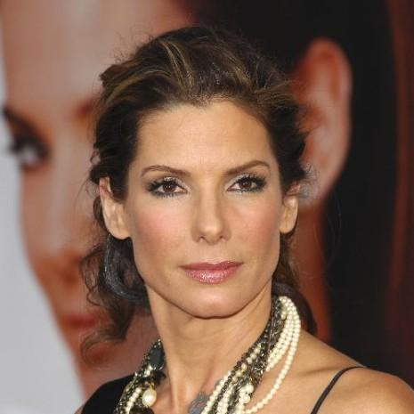 Another ASTONISHING development in the Sandra Bullock/Jesse James cheating scandal. How Sandra managed to keep her adopted baby Louis a SECRET for three 
